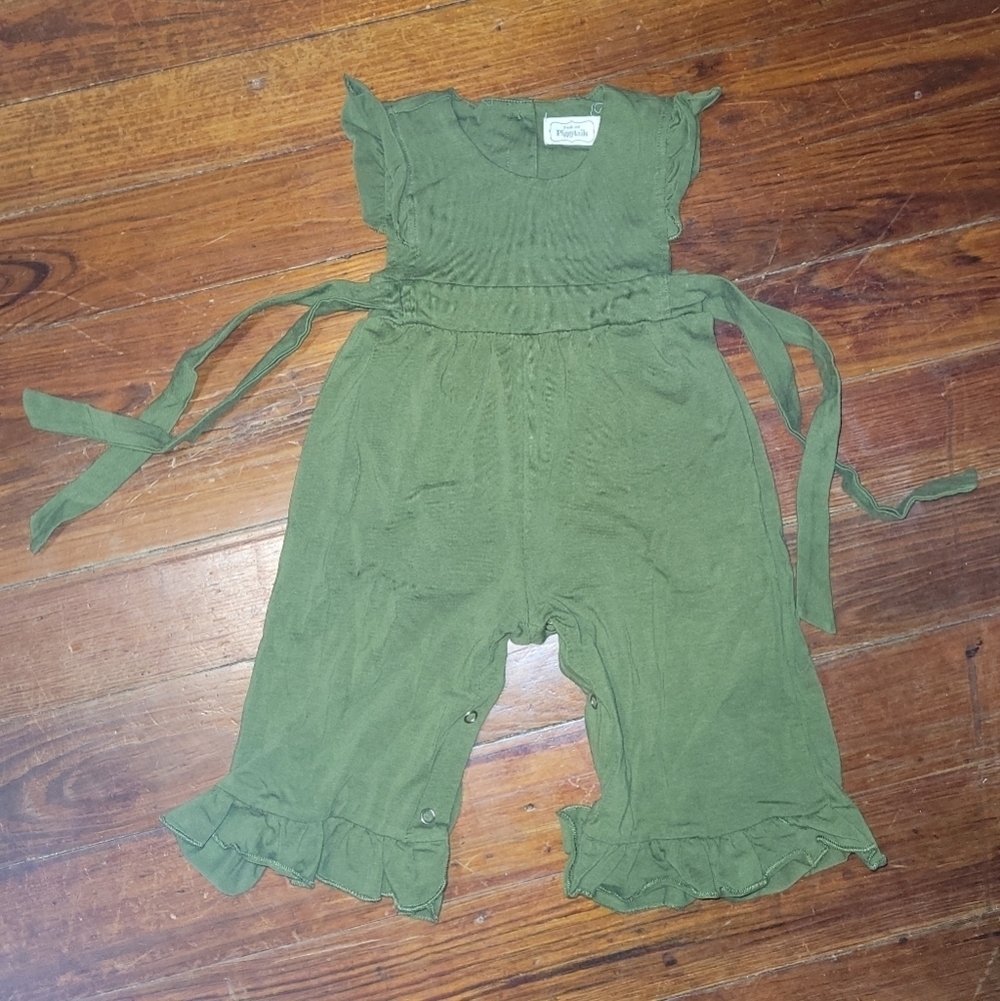 NWOT Pearls and Pigtails olive romper. 6m & Cat and Jack romper